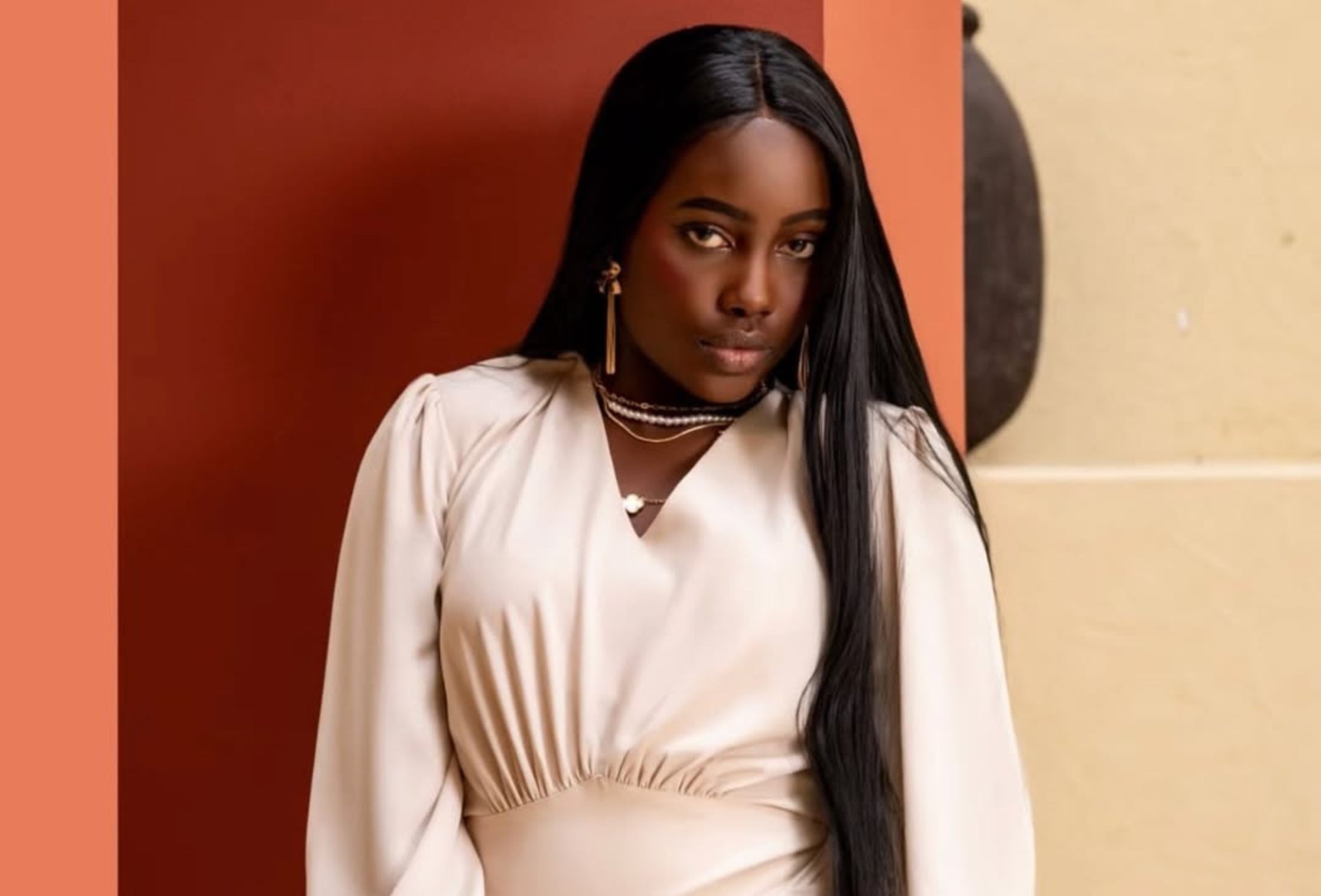 Aya Dress: Where Soft Structure Meets Timeless Elegance